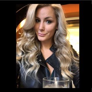 Meet your Posher, Carly